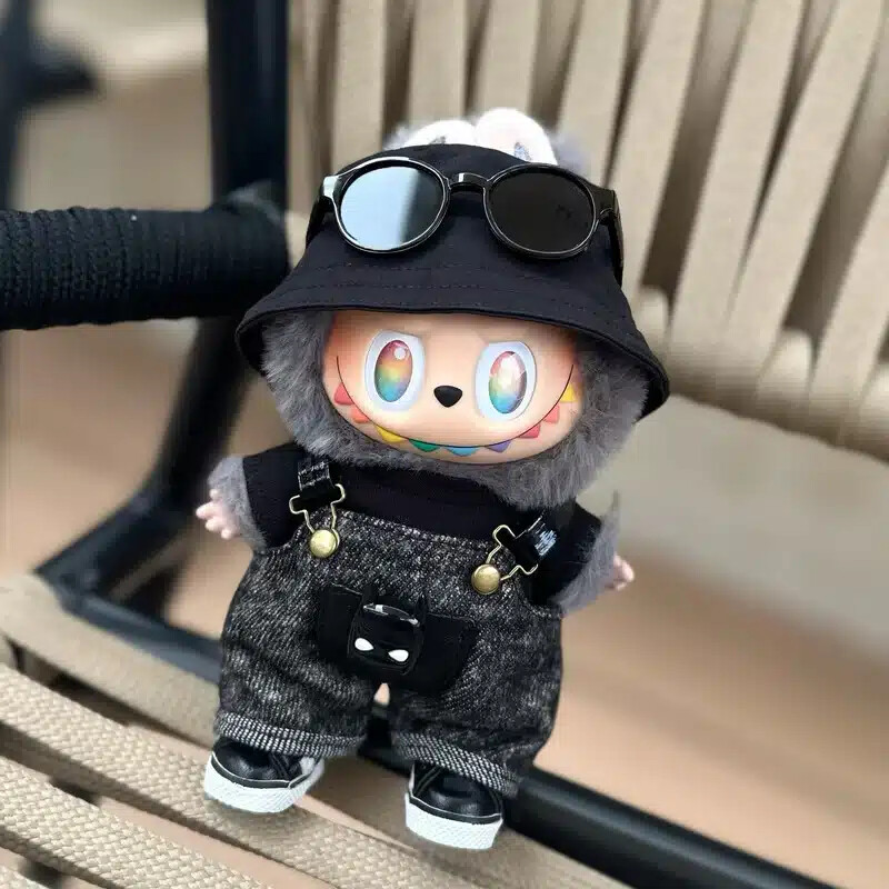 black clothes set for labubu
