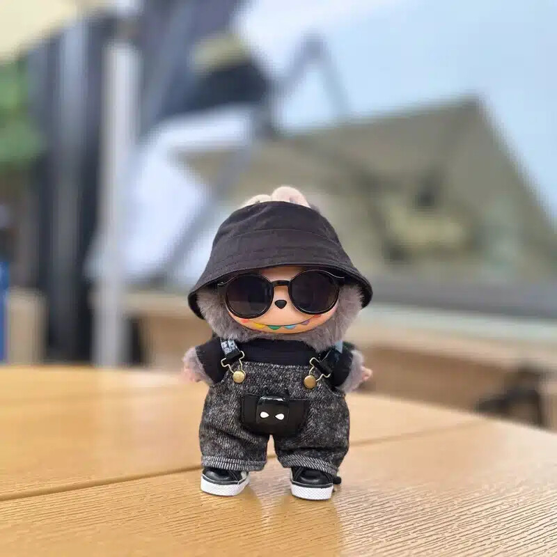 black clothes set for labubu
